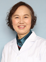 成都医学院特聘教授小儿眼科何光华